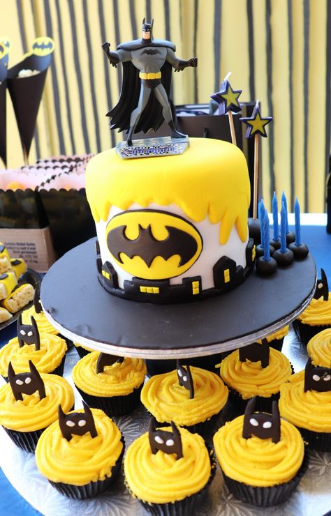 Cake For 6 Year Boy, Cake For 5 Year Boy, Batman Themed Birthday Party, Batman Birthday Cakes, 8th Birthday Cake, Transformer Birthday, Fall Birthday Parties, Batman Birthday, Birthday Themes For Boys