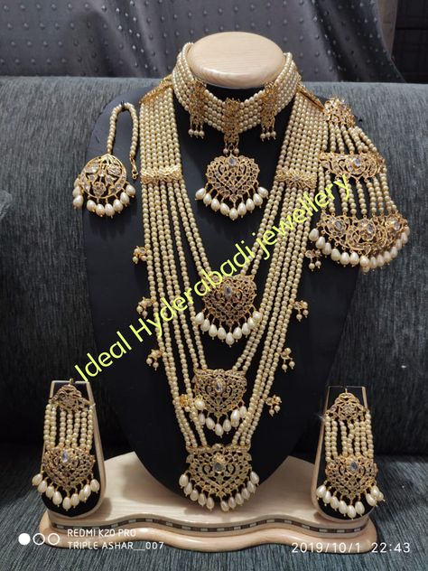 Side Tikka, Nap Mats, Pearl Neck, Pakistani Bridal Jewelry, Kundan Jewellery Bridal, Nikkah Dress, Baby Nap, Jewellery Bridal, Golden Colour