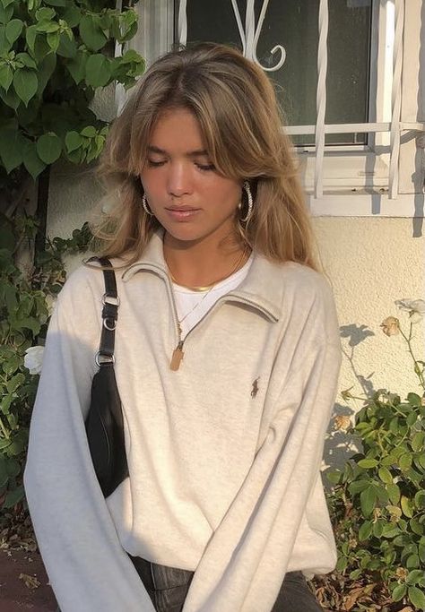 Aesthetic Closet, Matilda Djerf Style, School Clothing, Clothing Aesthetic, College Fits, Skandinavian Fashion, Populaire Outfits, Enjoying Life, Money Aesthetic