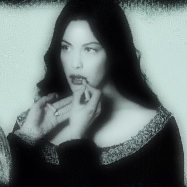 Arwen Lord Of The Rings Aesthetic, Arwen Undomiel Art, Liv Tyler Arwen, Arwen Undomiel Icon, Lotr Arwen Aesthetic, Arwen Undomiel Aesthetic, Arwen Icon, Arwen Makeup, Lotr Arwen