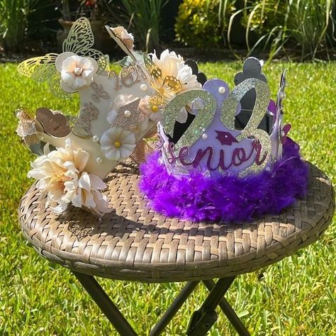 25 Cute Senior Crown Ideas for Girls Pink Senior Crowns High School, Butterfly Senior Crown, Senior Crown Ideas Pink, Pink Senior Crowns, Purple Senior Crown, Senior Diy, Highschool Advice, Senior Year Diy, Senior 25