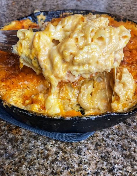 This recipe is great for beginners and you’ll definatly be invited to the cookout. 4 ingredients (plus seasoning). It comes out perfect everytime. Twice Baked Macaroni And Cheese, No Bake Macaroni And Cheese, New Orleans Baked Macaroni And Cheese, Best Soul Food Mac And Cheese Recipe, 3 Cheese Baked Mac And Cheese, Cast Iron Mac And Cheese Baked Macaroni, Carribean Mac And Cheese, Black Baked Mac And Cheese Recipe, Macaroni And Cheese Toppings