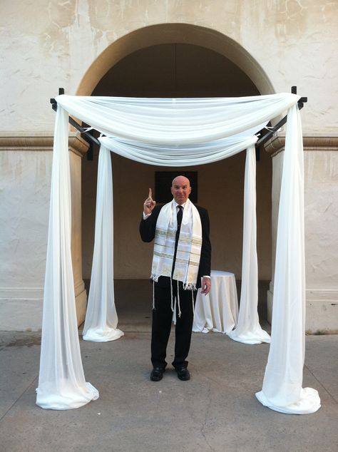 Simple Simple Chuppah Ideas Outdoor, Simple Chuppah, Chuppah Decor, Wedding Chuppah, Pipe And Drape, Future Wedding Plans, Neutral Wedding, Ceremony Flowers, Jewish Wedding