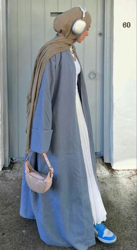 Islamic Modest Fashion, Mode Abayas, Hijab Fashion Summer, Estilo Hijab, Abaya Design, Mode Hijabi, Stile Hijab, Modesty Outfits, Muslim Outfits Casual