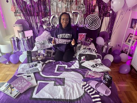 University of Scranton College Commitment Pictures, College Decision Day, Commitment Pictures, College Bed, Decision Day, College Decision, University Of Scranton, Bed Party, College Bedding