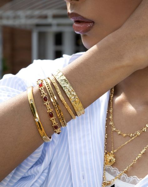 Bangle Stack, Stack Bracelet, Stacked Bangles, Gold Bangle, Carrie Bradshaw, Bracelet Stack, Gold Bangles, Summer Aesthetic, Bangles