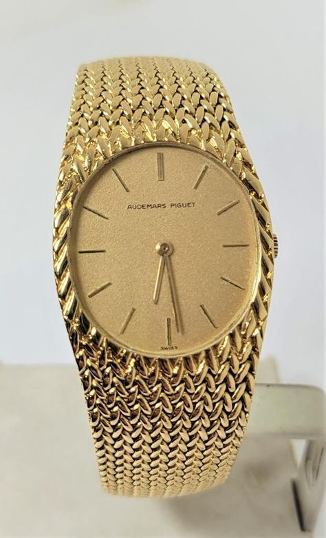 Mens AUDEMARS PIGUET 18k Yellow Gold Winding Watch Mesh Bracelet Ref 989 EXLNT Mens AUDEMARS PIGUET 18k Yellow Gold Winding Watch Mesh Bracelet Ref 989 EXLNT* RARE Description Mens AUDEMARS PIGUET 18k Yellow Gold Winding Watch Mesh Bracelet Ref 989 EXLNT* RARE​ ​   Combine shipping is available for most of our products! Some exclusions apply (ask for a product if it does qualify for a combine shipping). We have the lowest reduced rate for International shipments (Some Countries do not qualify, ask for a quote). We do not ship to following countries: Afghanistan, Angola, Bolivia, Burma, Congo, Cuba, Iran, Iraq, Ivory Coast (Cote d'Ivoire), Liberia, Nigeria, North Korea, Paraguay, Sierra Leone, Somalia, Sudan, Syria, Venezuela. To Countries: Mexico & Brazil we will ship only via FEDEX. No Ex Vintage Audemars Piguet, Audemars Piguet Gold, Hallmark Logo, Iran Iraq, Timeless Watches, Fancy Watches, Amazing Watches, Diamond Jewelry Designs, Mesh Bracelet