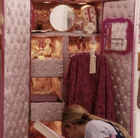 highschool musical • sharpay evans • pink aesthetic Sharpay Locker, Sharpay Evans Locker, 2000s Girly Aesthetic, Barbie Charm School, 2000s School, Sharpay Evans, Princess Charm School, Charm School, My Precious