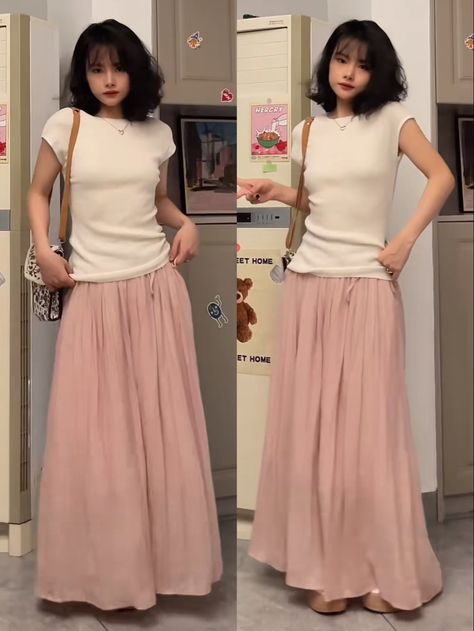 Long White Skirt Coquette, Pink Long Skirt Outfit Ideas, Yellow Modest Outfits, Long Skirt Outfits Pink, Long Coquette Dress, Japanese Modest Outfit, 155cm Outfit, Cute Modest Outfits Winter, Cancerian Aesthetic Outfits