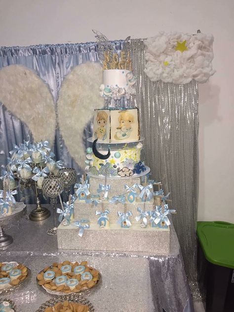 Precious Moments baby shower cake Precious Moments Decorations Party, Precious Moments Baby Shower Theme, Precious Moments Baby Shower Ideas, Precious Moments Party, Baptism Decorations Boy, Vegas Theme Party, Gender Reveal Baby Shower Themes, Boy Baby Shower Centerpieces, Vegas Theme