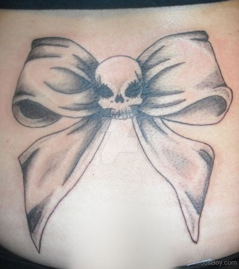 Skull Bow Tattoo, Bow Tattoos For Women, Bow Tattoo Designs, Bow Designs, Chic Tattoo, Bone Tattoos, C Tattoo, Bow Tattoo, Creepy Tattoos