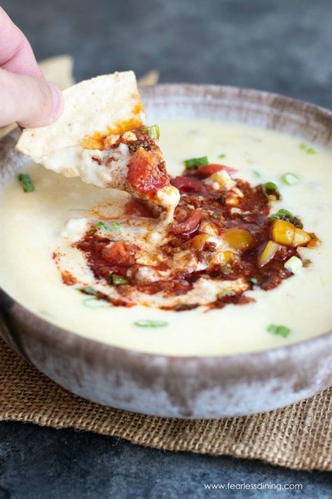 Queso Chorizo Dip, Queso Dip With Chorizo, Easy Queso Recipe, Restaurant Style Queso, Dip With Chorizo, Chorizo Queso Dip, Queso Chorizo, Glutenfree Appetizer, Queso Dip Crockpot