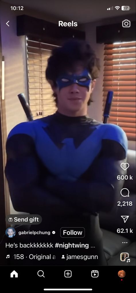 Night Wing Cosplay, Nightwing Merch, Spiderman Costume Design, Nightwing Halloween Costume, Nightwing Costume, Nightwing Costumes, Nightwing Cosplay, Dc Costumes, Robin Cosplay