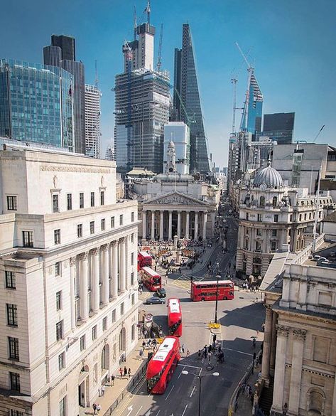 Beautiful shot overlooking the city of London captured by @sarahlaurenphotos London Vibes, London Dreams, Living In London, London Shopping, London Aesthetic, London Architecture, London Today, London Town, Iphone 6s Plus