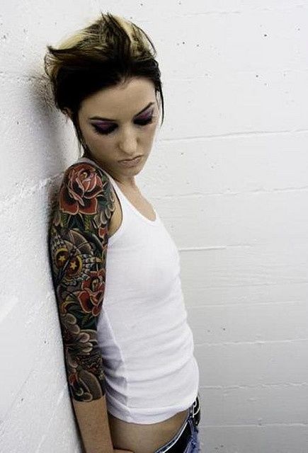 3/4 sleeve. For years a huge part of me wants this Tattoos For Women Half Sleeve, Back Of Shoulder Tattoo, Floral Tattoo Sleeve, Flower Sleeve, Flower Tattoo Sleeve, Japanese Sleeve Tattoos, 1 Tattoo, Tattoo Feminina, Sleeve Tattoos For Women