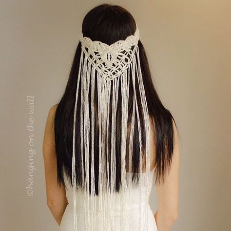 gulcan soydemir (@hanging_on_the_wall) Macrame Bride, Vintage Bride Hair, Vintage Bride Hairstyles, Boho Wedding Veil, Unique Veil, Wedding Veil Vintage, Yarn Twist, Boho Headpiece, Vintage Veils