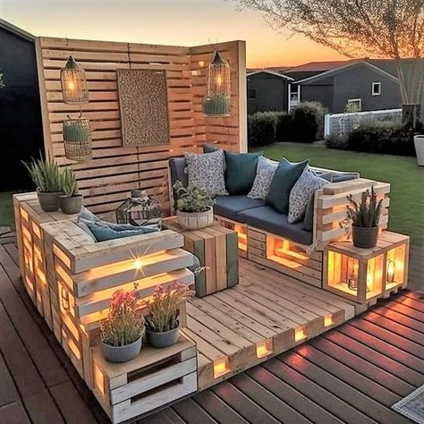 Outdoor Pallet Projects, Diy Porch Swing, Pallet Garden Furniture, Pallet Patio Furniture, Memory Quilts, Backyard Bar, Outdoor Kitchen Patio, Casa Vintage, Deck Decorating Ideas