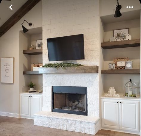 Wood Stoves Ideas, Black And Green Christmas Decor, Wood Stoves Ideas Living Rooms, Black And Green Christmas, Pellet Stove Ideas, Black Mantle Fireplace, Slate Fireplace Surround, Black Tile Fireplace, Black Fireplace Surround