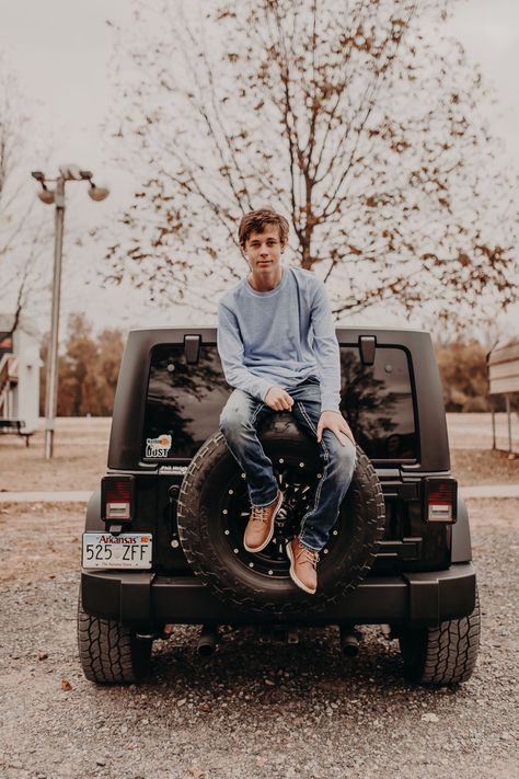 Guys Senior Pictures Poses With Car, Jeep Photoshoot Ideas Men, Jeep Senior Pictures, Guys Photoshoot, Athena Lee, Jeep Photoshoot, Jeep Guys, Mens Photoshoot, Truck Photo