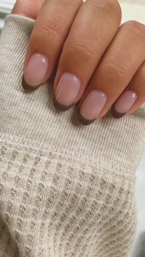 Mauve French Tip Nails, French Manicure Brown, French Manicure Fall, Brown French Manicure, Fall French Manicure, Brown French Tips, Manicure Fall, Taupe Nails, Brown Tips