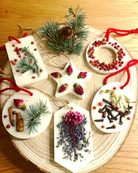 Christmas Sachets, Wax Sachet, Xmas Candles, Boho Candle, Diy Candles Homemade, Handmade Soap Recipes, Wax Tablet, Candle Tart, Diy Wax