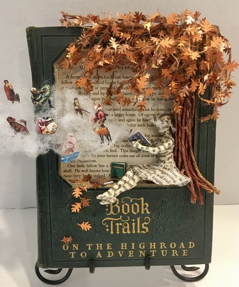 Altered Book Diorama by Dawn Morehead Altered Books Ideas, Book Dioramas, Book Diorama, Diorama Art, Book Art Sculptures, Tunnel Book, Book Art Projects, Bookshelf Art, Altered Book Art