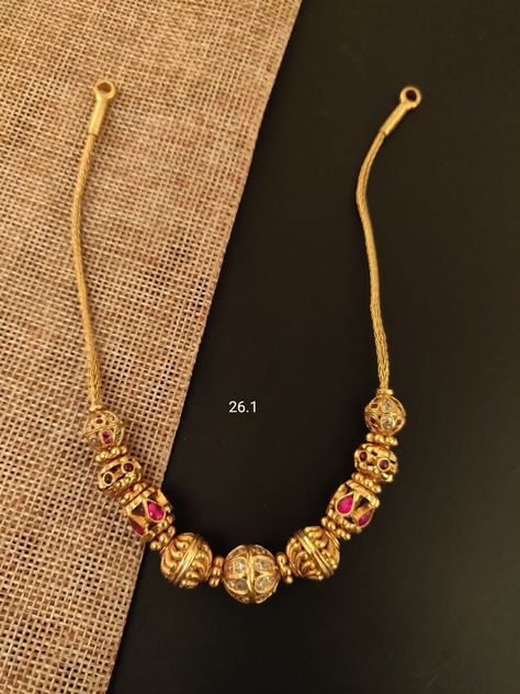 Indian Gold Necklace Designs, Gold Jewels Design, Neck Pieces Jewelry, Antique Necklaces Design, New Gold Jewellery Designs, Fancy Jewelry Necklace, Modern Gold Jewelry, Pearl Jewelry Design, Gold Jewelry Simple Necklace