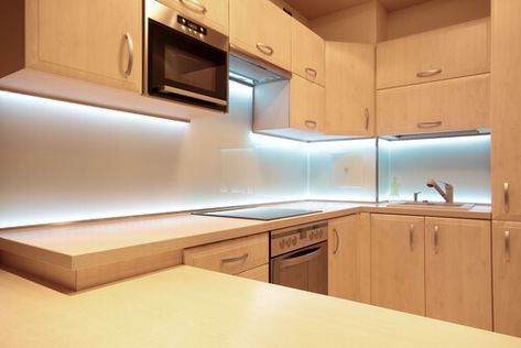 Kitchen Cabinets Singapore, Best Under Cabinet Lighting, Installing Under Cabinet Lighting, Cost Of Kitchen Cabinets, Kitchen Under Cabinet Lighting, Kitchen Led Lighting, Light Kitchen Cabinets, Under Counter Lighting, Led Under Cabinet Lighting