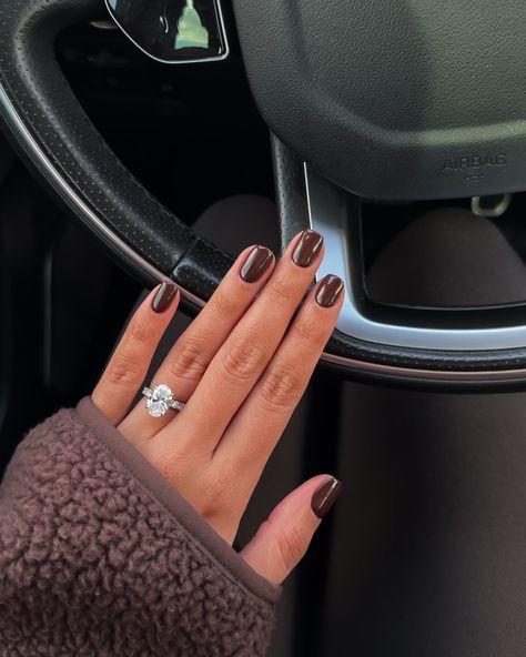 Soon life will start to look + feel like this again 🤎🍂🎃 #fall #cleveland #fallnails #leaves #falltime Nail Ideas With Black, Bridesmaid Nail Ideas, Nashville Nails, Bridesmaids Nails, Nails Dip, Short Gel Nails, Gel Nail Colors, Nail Idea, Beauty Stuff