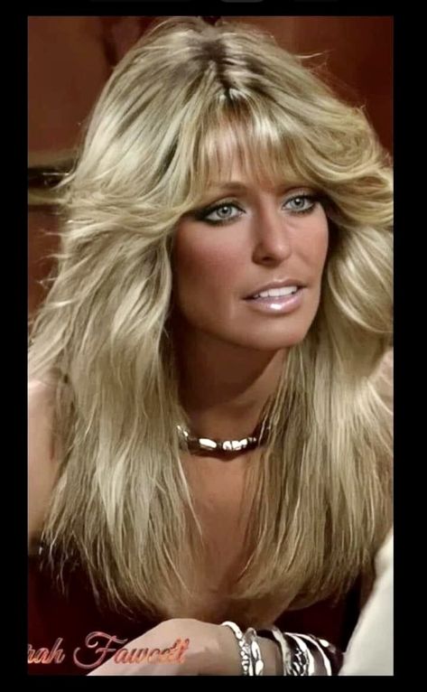 Farah Fawcett Hair, Farrah Fawcet, Farrah Fawcett, Feathered Hairstyles, Big Hair, Classic Beauty, Vintage Beauty, Cortes De Cabello Corto, Medium Hair Styles