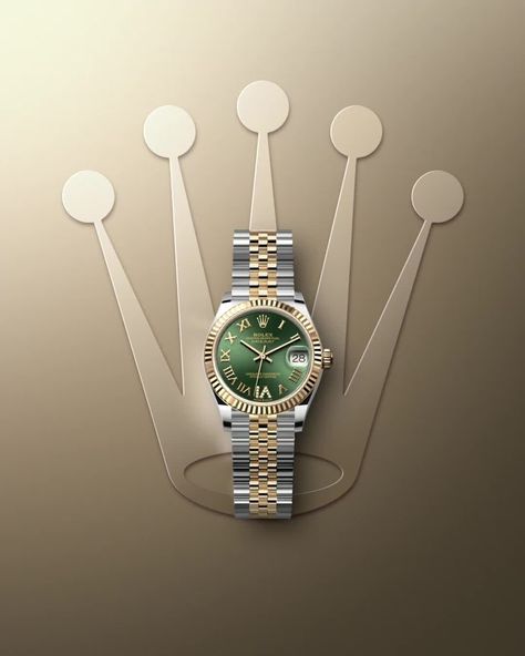 ROLEX on Instagram: “The Oyster Perpetual Datejust 31 in a yellow Rolesor version, combining Oystersteel and 18ct yellow gold, pairs an olive green dial with…” Rolex Milgauss Green, Rolex Green, Rolex Olive Green Dial, Rolex Day Date Green Dial, Rolex Blue, Rolex Day Date 36 Gold, Rolex Day Date 40 Yellow Gold, Rolex Milgauss, Mens Designer Watches