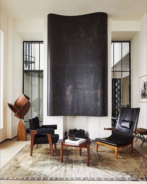 Atelier 7 on Instagram: “By @immoniquegibso #interiordesign #minimalism #softminimalism #interiorstylist #interiores #interiordesignlovers #doingneutralright…” Design Camino, Colin King, H Design, Design Del Prodotto, Design Living Room, Fireplace Design, Eames Lounge Chair, Interior Design Trends, Interior Design Inspiration