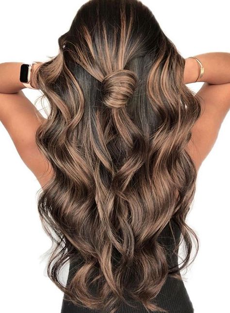 Gorgeous dimensional brunette balayage hair color shades in 2019 Honey Balayage On Dark Hair Short, Dimensional Brunette Balayage, Dimensional Brunette, Balayage Hair Color, Brunette Balayage, Dimensional Color, Gorgeous Hair Color, Spring Hair Color, Brunette Balayage Hair