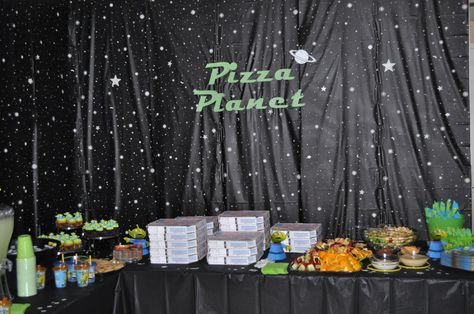 Pizza Planet Pizza Planet Party Ideas, Pizza Planet Party Decorations, Pizza Planet Birthday Party, Pizza Planet Party, Corporate Halloween, Buzz Lightyear Birthday Party, Birthday Pizza, Planet Birthday, Buzz Lightyear Birthday