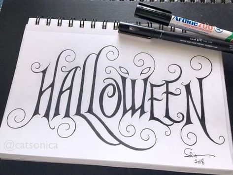 Happy Halloween Hand Lettering, Halloween Lettering Fonts, Happy Halloween Calligraphy, Desenhos Para O Halloween, Halloween Calligraphy Hand Lettering, Halloween Hand Lettering, Halloween Desenhos, Letras Halloween, Typography Doodle