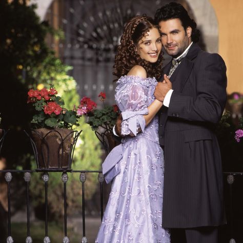 Adela Noriega y Mauricio Islas - Amor Real Amor Real Telenovela, 1800s Dresses, Amor Real, Wish Granted, Cinema Theatre, Together Again, Dallas, Victorian Dress, Bridesmaid Dresses