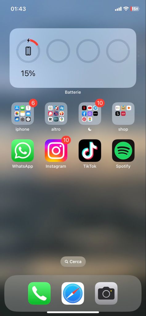 Homescreen Organization, Phone Setup, Lockscreen Ideas, Screen Iphone, Iphone Ideas, Phone Layouts, Ios Ideas, Iphone Homescreen, Organization Apps