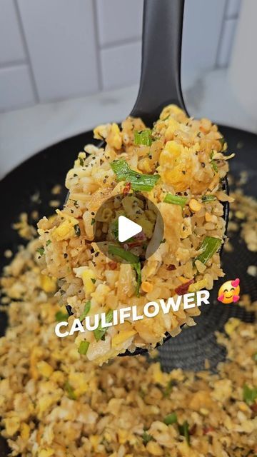 TREATED ROYAL-NO DMS 🛑 on Instagram: "I COULD HAVE ATE THE WHOLE BAG 🤣🤣🤣 THEE KETO CAULIFLOWER FRIED RICE THE Lii WAY! BETTER MAKE SOMEEEE TOODLESSS XOXO #Lii 💋🥰 #rice #cauliflower" Cauliflower Fried Rice Recipes Easy, Cauliflower Rice Recipes Dinner, Riced Cauliflower Recipes, Cauliflower Rice Recipes Healthy, Cauliflower Rice Casserole, Rice Cauliflower, Cauliflower Fried Rice Recipes, Fried Rice Recipe Easy, Cauliflower Fried