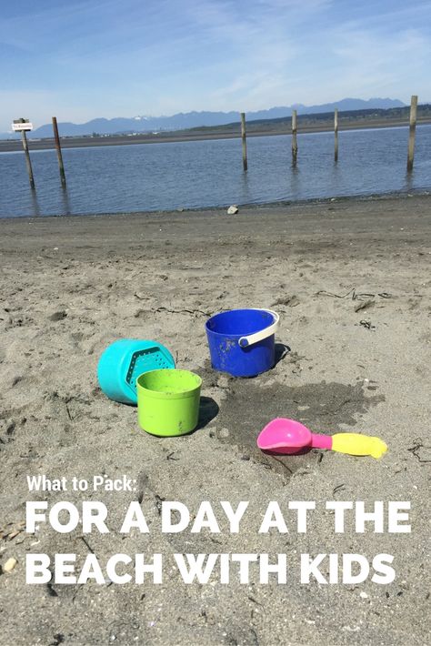 What to Pack for a Day at the Beach with Kids: Check out this beach checklist… Beach Weekend Packing, Baby First Beach Trip, Beach Day With Baby, Beach Trip Packing List Toddler, Beach Checklist, Babies At The Beach Tips, Cheap Bucket-shaped Beach Bag For Beach Season, Tropical Beach Vacation, Beach With Kids