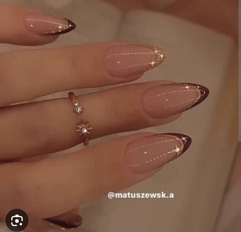 Pointy Almond Nails Short, Debut Nails, Pointy Almond Nails, New Years Eve Nail Art, Pointy Almond, New Years Eve Nail, Almond Nails Short, Aesthetic Indian, Indian Nails