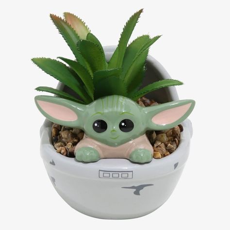 Excuse Me While I Buy a Baby Yoda Succulent Planter For Every Room in My House Yoda Images, Yoda Wallpaper, Fake Succulents, Diy Socks, Star Wars Baby, Faux Succulents, The Mandalorian, Christmas Birthday Gifts, Succulent Planter