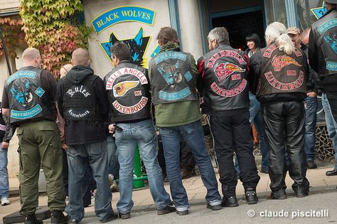 Hells Angels Differdange - 22.9.2012 70s Chopper, Vintage Motorcycle Photos, Hells Angles, Motorcycle Lifestyle, Truck Girl, Motorcycle Custom, Chip Foose, Motorcycle Gang, Chopper Bobber