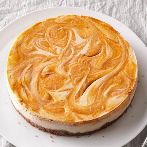 Fall Cheesecake Recipes, Fall Cheesecake, Thanksgiving Cheesecake, Layered Pumpkin Cheesecake, Sour Cream Cheesecake, Pumpkin Swirl Cheesecake, Sweet Potato Cheesecake, Pumpkin Cheesecake Recipes, Caramel Apple Cheesecake