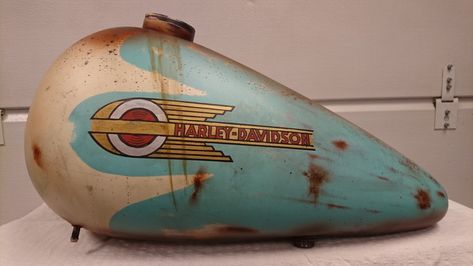 Motorcycle Gas Tank Paint Ideas, Harley Davidson Tank Design, Custom Painted Motorcycle Tanks, Rusty Motorcycle, Gas Tank Paint, Hand Painted Motorcycle Tank, Custom Motorcycle Paint Jobs, Sportster Bobber, Bike Tank