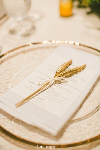 Wheat Table Decor, Wheat Wedding Decorations, Wheat Decorations, Wheat Wedding, Dried Foliage, Dinner Place, Dinner Decor, Gold Wedding Colors, Deco Champetre