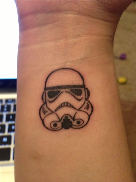 My new Storm Trooper tattoo! Got it done at Sublime Line tattoos in Fairbanks, AK Star Wars Tattoo Stormtrooper, Star Wars Simple Tattoo, Small Star Wars Tattoo, Star Wars Tattoo Ideas, Stormtrooper Tattoo, Fallout Tattoo, Fandom Tattoos, Small Images, Sick Tattoo