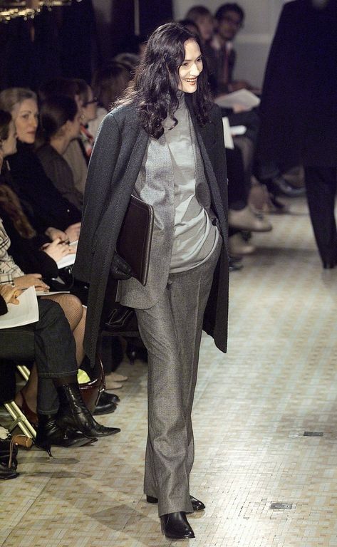 Gabriel Chanel, Hermes Margiela, Margiela Archive, 2001 Runway, Chic Outfits Classy, Spring 2015 Fashion, Parisian Chic Style, Milan Fashion Weeks, Autumn Street Style