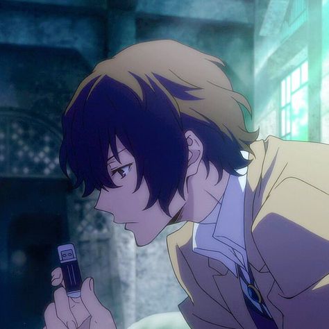 なお@中也推し on Twitter: "look at dazai’s side profile his jawline his hair his everything… " Dazai Osamu Anime, Bungou Stray Dogs Wallpaper, Dazai Bungou Stray Dogs, 5 Anime, Dog Wallpaper, Dazai Osamu, Side Profile, Bongou Stray Dogs, Stray Dogs Anime