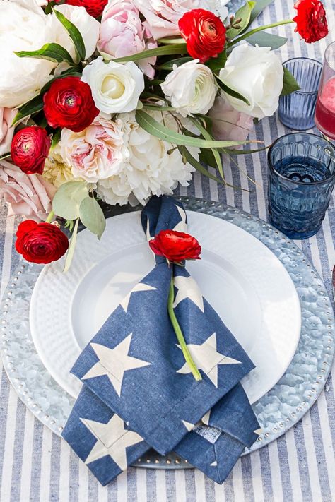 Farmhouse 4th Of July Decor, Farmhouse 4th Of July, Fourth Of July Decor, July Wedding, 4th Of July Celebration, Patriotic Party, 4th Of July Decorations, Patriotic Holidays, July Crafts