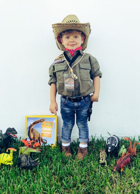 Paleontologist Costume, Disfraz Diy, Adult Costumes Diy, Dress Up Day, School Dress, Creative Valentines, Costume Diy, Diy Valentines Crafts, Toddler Costumes